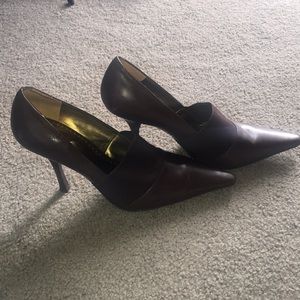 BCBG pointed toe brown heels